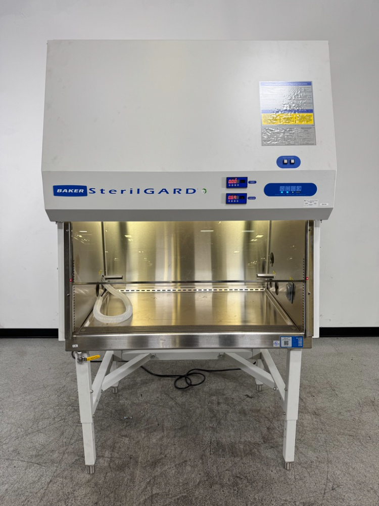 Image of Baker Sterilgard e3 4' Biosafety Cabinet